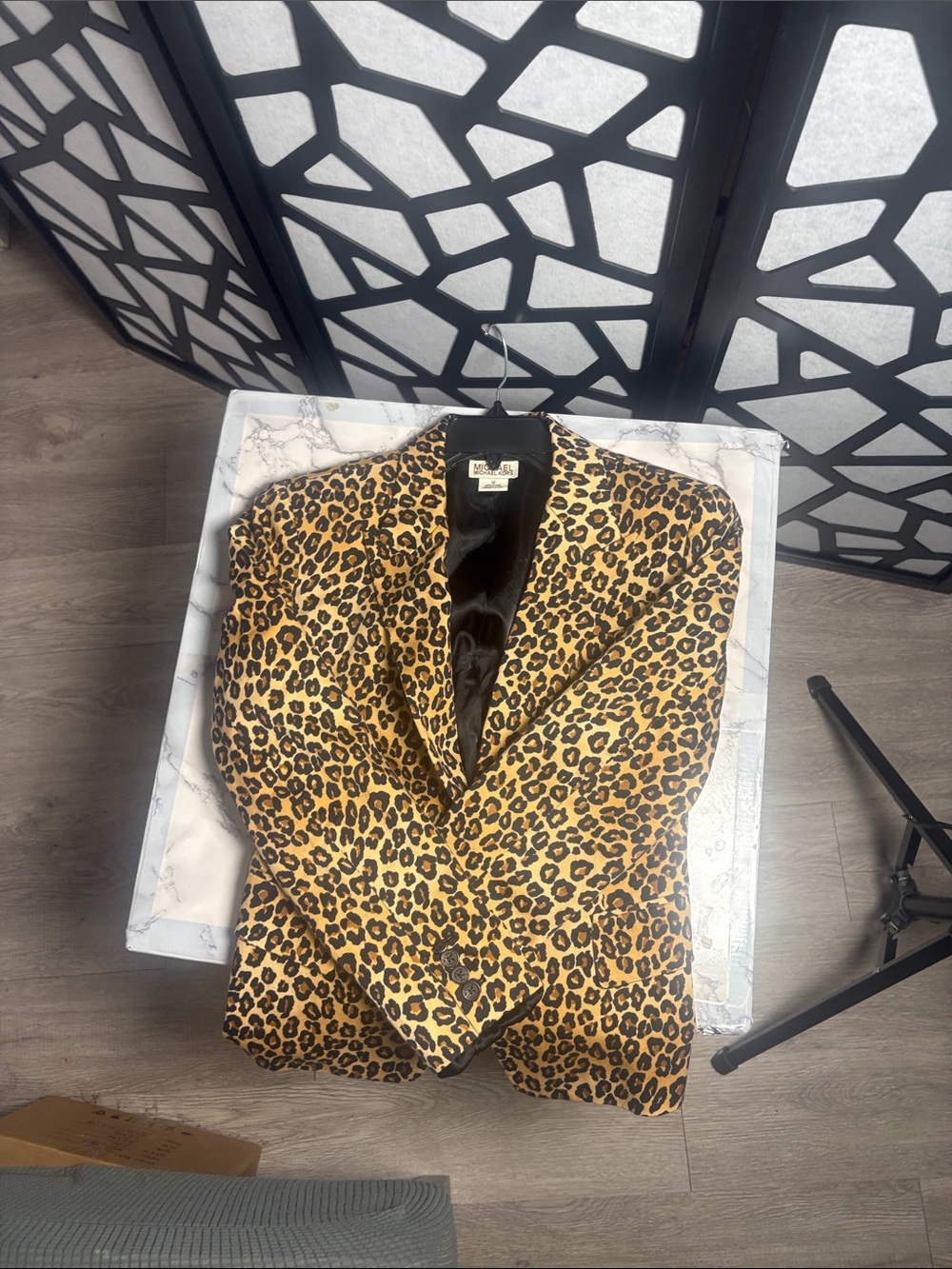 Michael Kors Leopard Print Blazer Jacket - Tan & Black - Picture 3 of 6